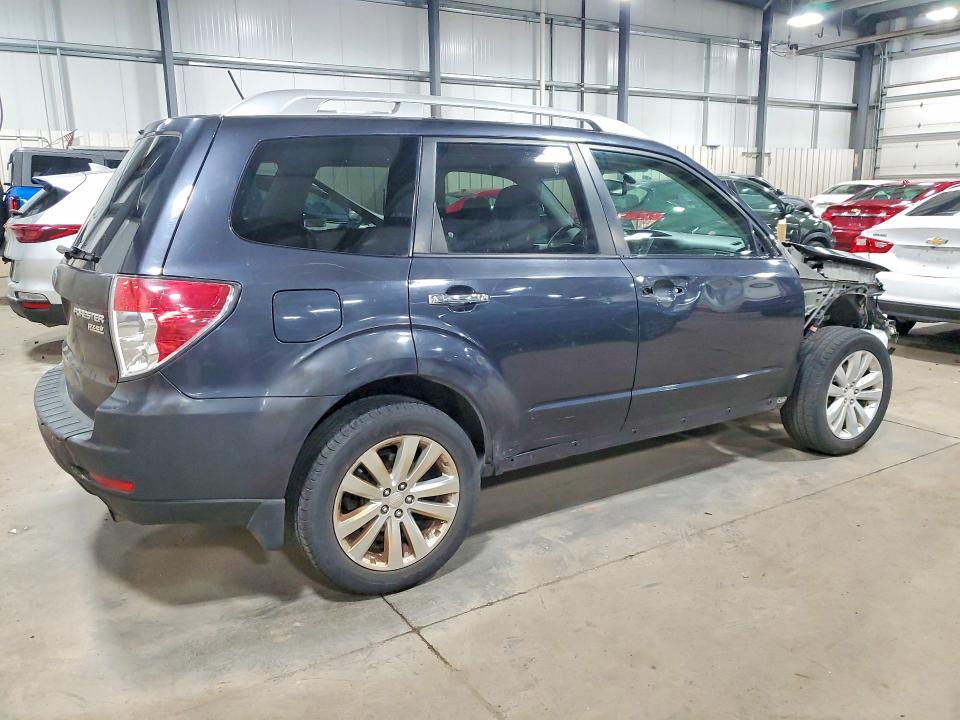 2011 Subaru Forester VIN JF2SHAHC2BH733033 COPART salvage auction — FRONT END, MN - CERT OF TITLE-PRIOR SALVAGE, sold $225 on 2026-07-28 (photo 3)