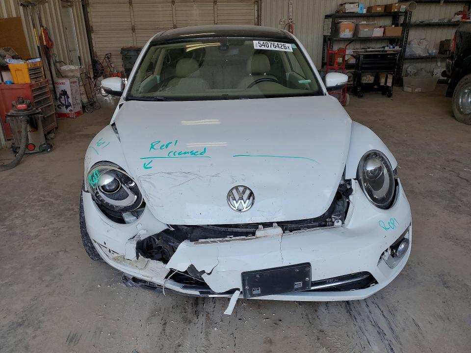 2019 Volkswagen Beetle VIN 3VWJD7AT4KM708209 COPART salvage auction — FRONT END, Tx - Salvage Vehicle Title, sold $3,050 on 2026-07-31 (photo 5)