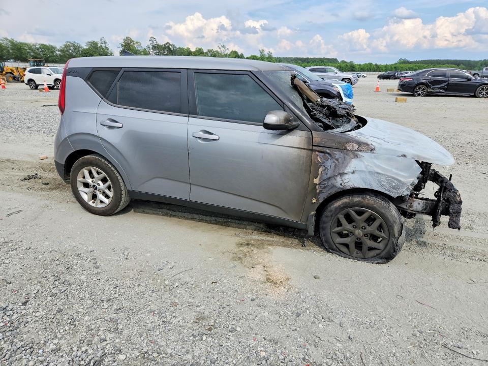 2022 Kia Soul VIN KNDJ23AU1N7837095 COPART salvage auction — BURN, Sc - Cert Of Title-Salvage, sold $425 on 2026-07-27 (photo 4)