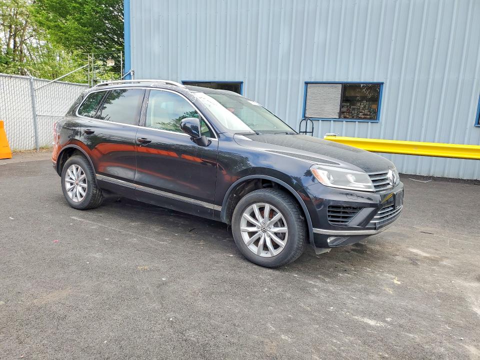 2016 Volkswagen Touareg VIN WVGEF9BP2GD002219 COPART salvage auction — REAR END, Or - Salvage Title Certificate, sold $2,500 on 2026-07-08 (photo 4)