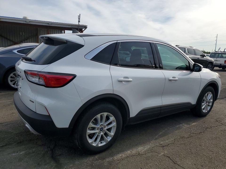 2021 Ford Escape VIN 1FMCU9BZ6MUA15064 COPART salvage auction — HAIL, Co - Certificate Of Title, sold $9,800 on 2026-07-09 (photo 3)