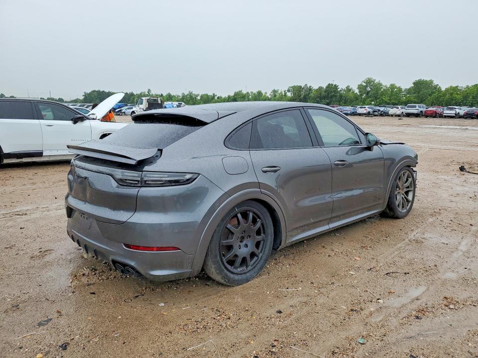 2023 Porsche Cayenne coupe VIN WP1BG2AY5PDA33226 COPART salvage auction — FRONT END, Fl - Certificate Of Destruction, sold $35,500 on 2026-07-28 (photo 3)