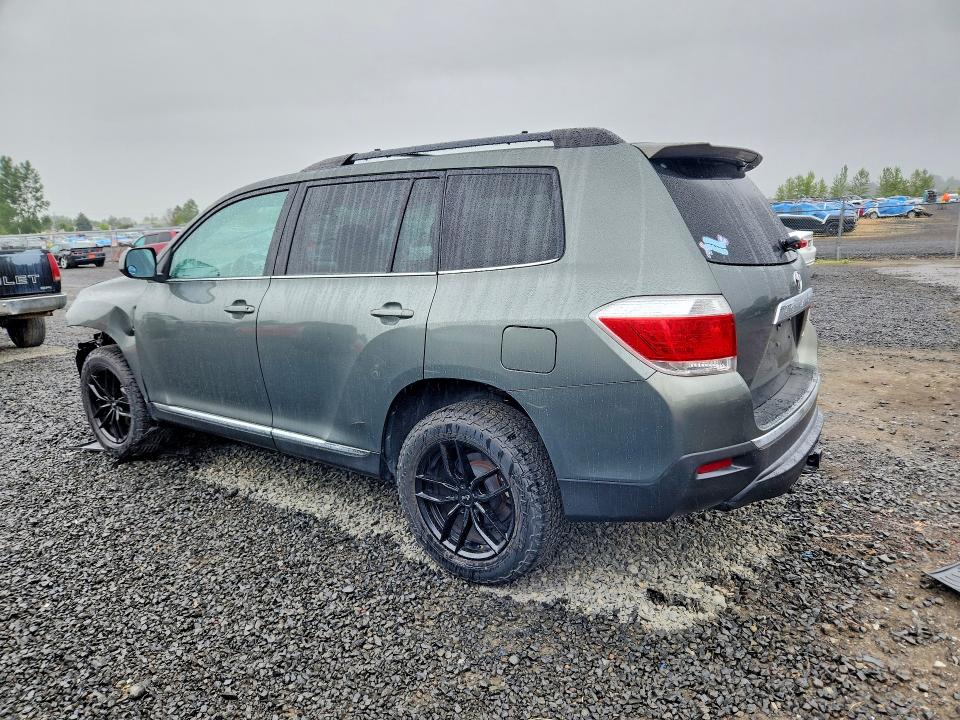 2013 Toyota Highlander VIN 5TDBK3EH0DS273249 COPART salvage auction — FRONT END, Or - Salvage Title Certificate, sold $2,950 on 2026-07-14 (photo 2)
