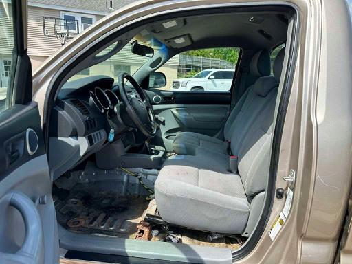 2008 Toyota Tacoma VIN 5TENX22N48Z532076 COPART salvage auction — MINOR DENT/SCRATCHES, Wv - Certificate Of Title, sold $6,800 on 2026-07-29 (photo 9)