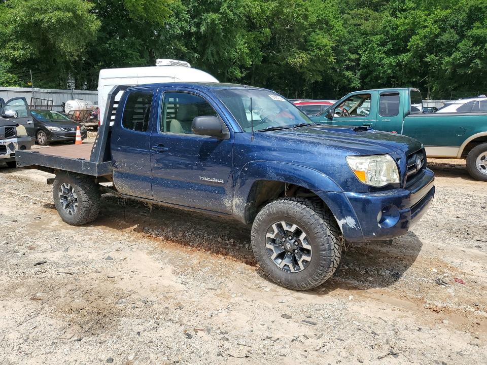 2005 Toyota Tacoma VIN 5TEUU42N75Z106555 COPART salvage auction — SIDE, GA - CERT OF TITLE-SALVAGE, sold $2,350 on 2026-07-31 (photo 4)