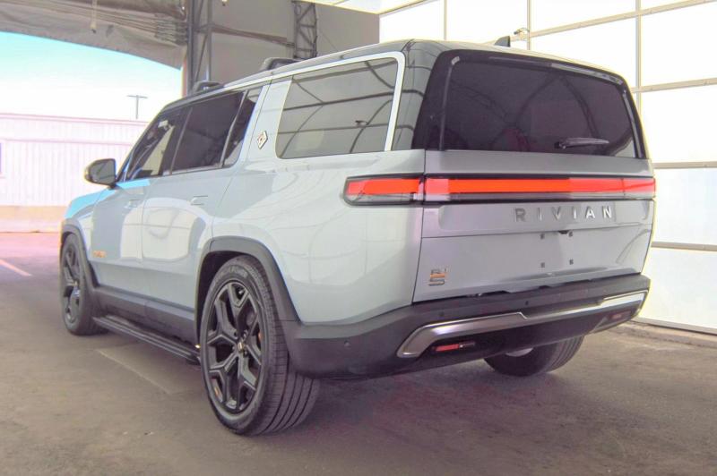 2023 Rivian R1s VIN 7PDSGABA4PN019950 COPART salvage auction — Normal Wear, MA - CERT OF TITLE-SALVAGE (P), sold $43,500 on 2026-06-08 (photo 3)