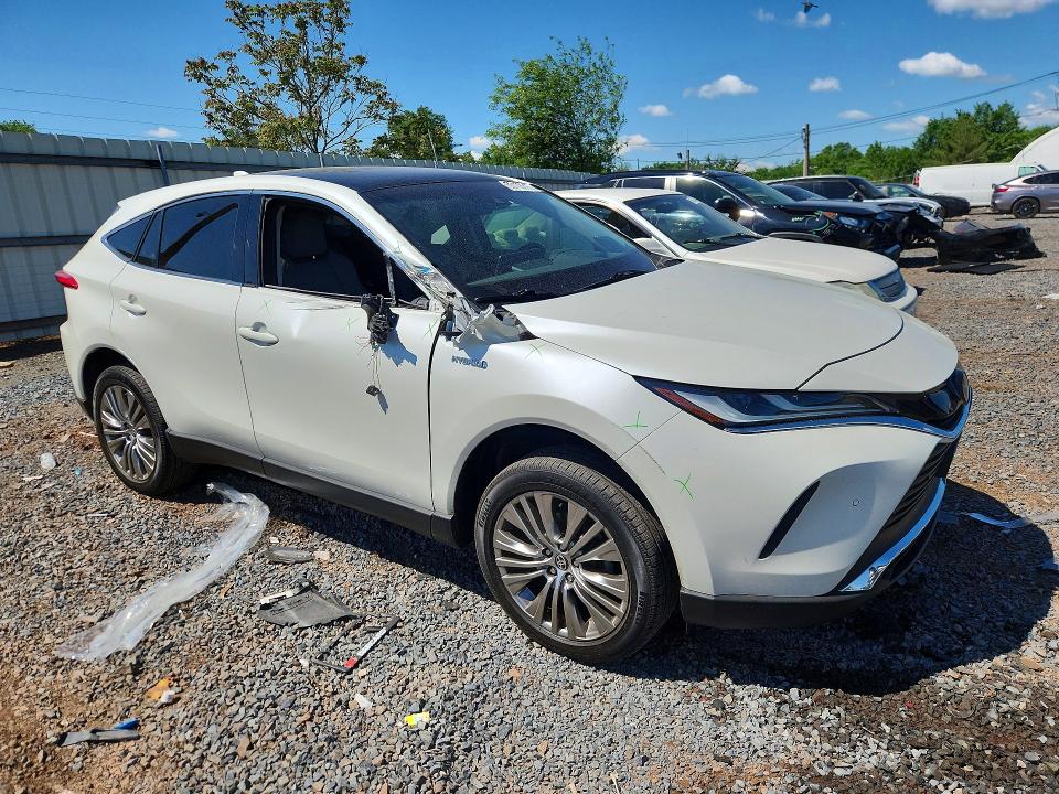 2021 Toyota Venza VIN JTEAAAAH1MJ085115 COPART salvage auction — SIDE, Nj - Cert Of Title-Salvage, sold $14,700 on 2026-07-14 (photo 4)