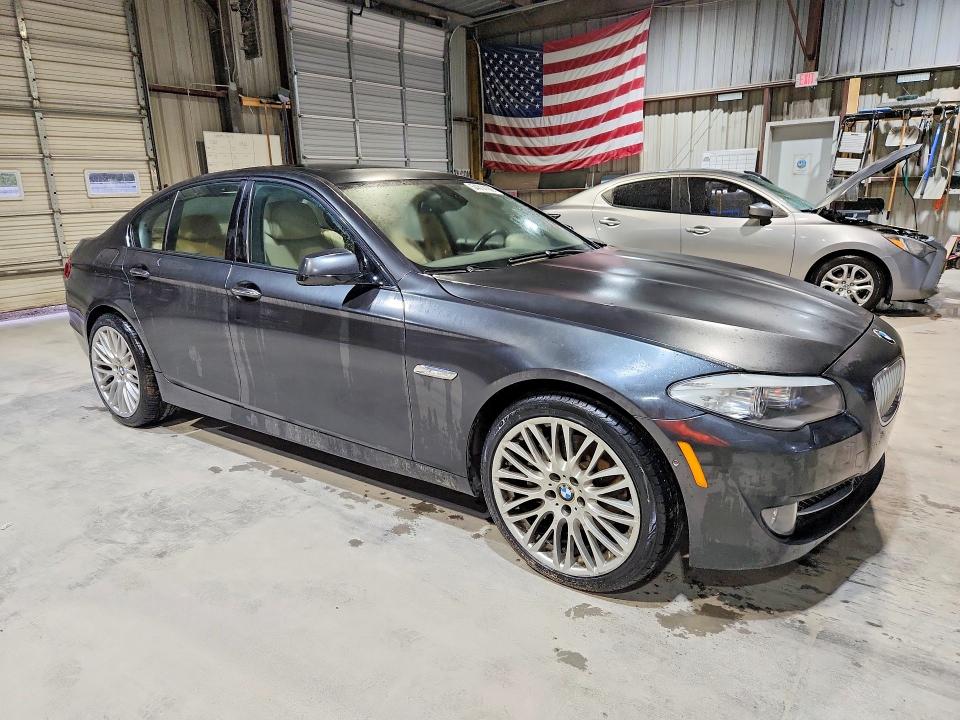 2011 BMW 5 series VIN WBAFR9C58BC270071 COPART salvage auction — MINOR DENT/SCRATCHES, Mi - Certificate Of Title, sold $1,500 on 2026-07-06 (photo 4)