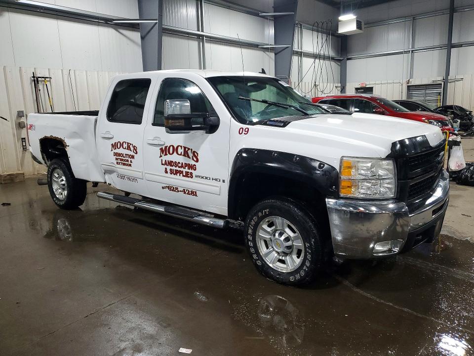2009 Chevrolet Silverado 2500 VIN 1GCHK63699F113777 COPART salvage auction — SIDE, Mn - Cert Of Title-Salvage, sold $1,550 on 2026-07-09 (photo 4)