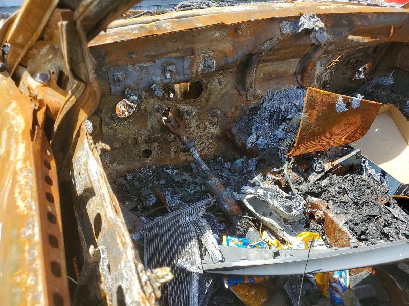 2015 Cadillac Ats VIN 1G6AA5RX0F0129866 COPART salvage auction — VANDALISM, On - Permit Irrepairable, sold $150 on 2026-07-02 (photo 9)