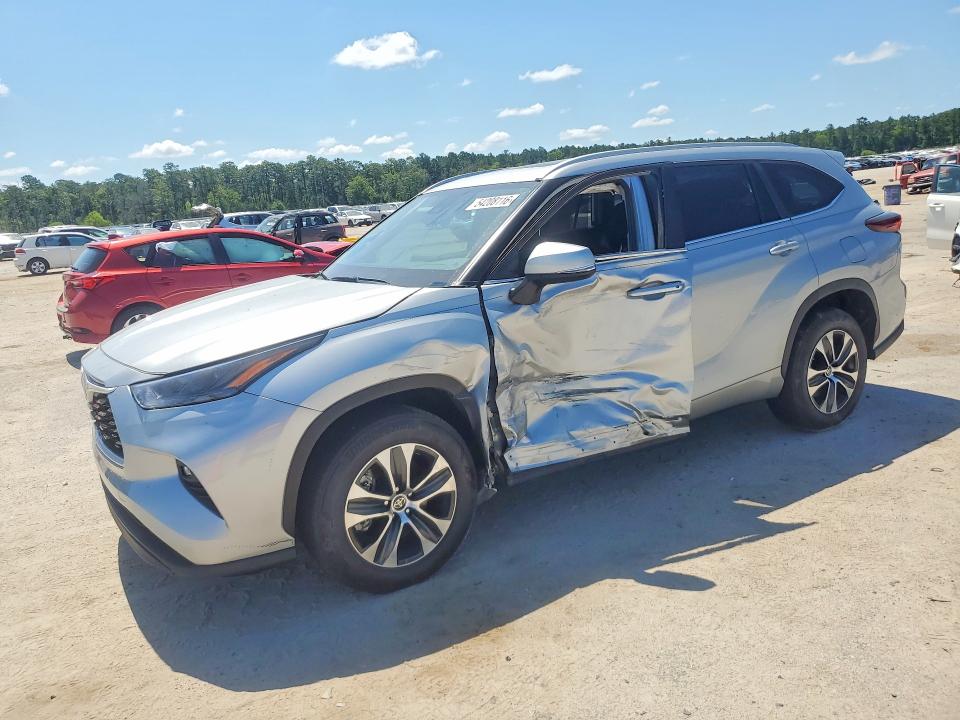 2024 Toyota Highlander VIN 5TDKARAH0RS530607 COPART salvage auction — SIDE, Sc - Cert Of Title-Salvage, sold $16,800 on 2026-07-13 (photo 1)
