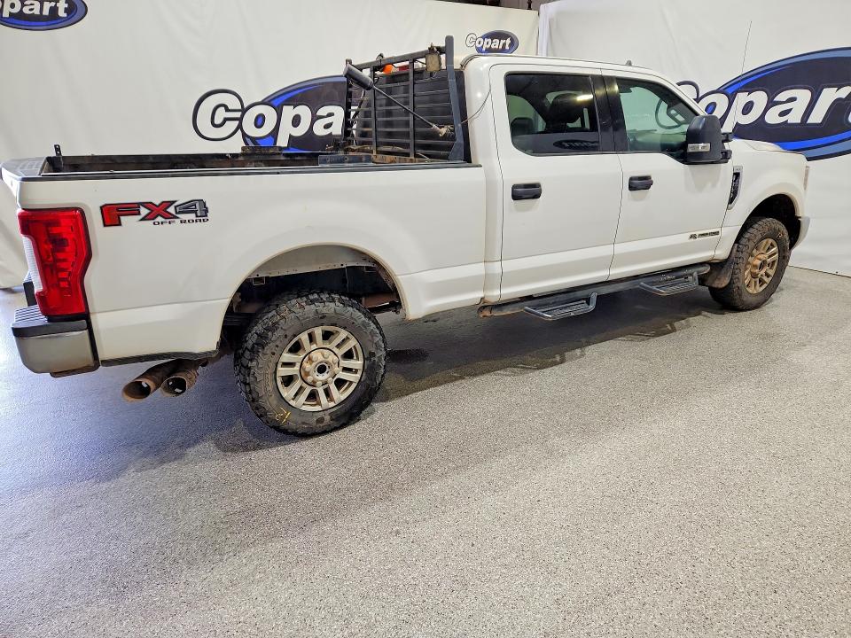 2019 Ford F-250 super duty VIN 1FT7W2BT5KEF05537 COPART salvage auction — MINOR DENT/SCRATCHES, Ut - Certificate Of Title (P), sold $20,500 on 2026-07-02 (photo 3)