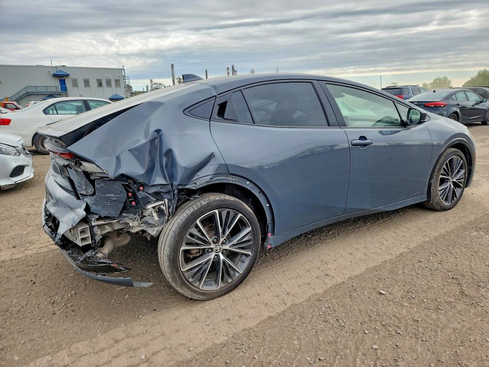 2024 Toyota Prius VIN JTDADABU1R3014841 COPART salvage auction — REAR END, Qc - Gravement Accidente, sold $9,000 on 2026-07-14 (photo 3)