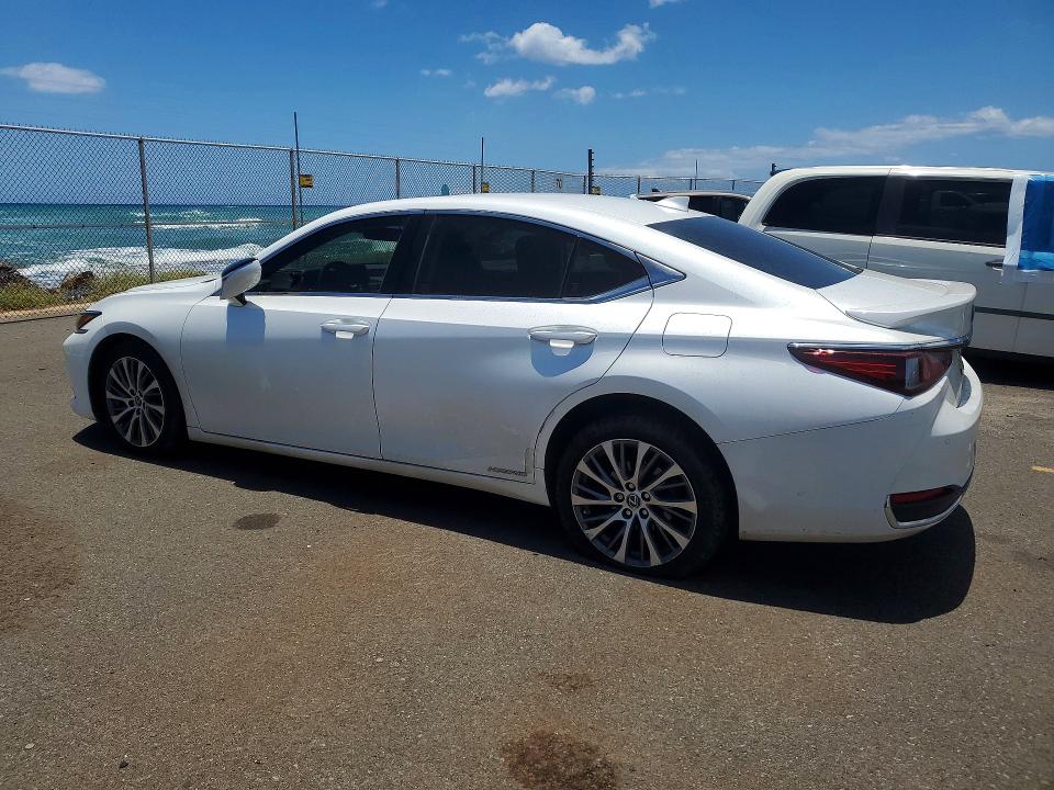 2019 Lexus ES VIN JTHB21B17K2002574 COPART salvage auction — SIDE, Hi - Certificate Of Salvage, sold $2,400 on 2026-07-20 (photo 2)