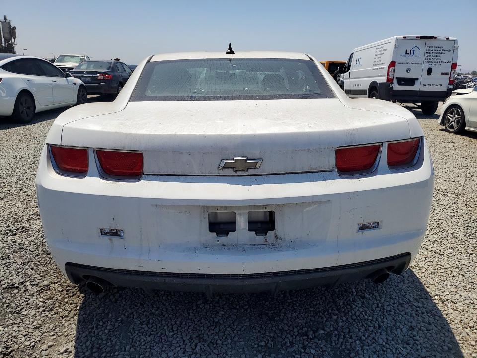 2011 Chevrolet Camaro VIN 2G1FA1ED9B9169735 COPART salvage auction — MINOR DENT/SCRATCHES, Mt - Dis/Dlr/Exp Only Clean Title, sold $975 on 2026-07-10 (photo 6)