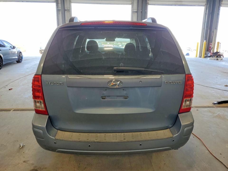 2007 Hyundai Entourage VIN KNDMC233X76014571 COPART salvage auction — FRONT END, TX - SALVAGE VEHICLE TITLE, sold $550 on 2026-07-28 (photo 6)
