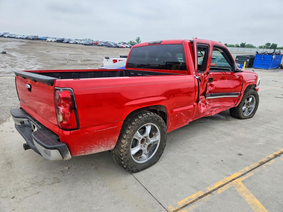 2006 Chevrolet Silverado 1500 VIN 1GCEC19Z26Z141435 COPART salvage auction — SIDE, Ky - Cert Of Title-Salvage, sold $775 on 2026-07-09 (photo 3)