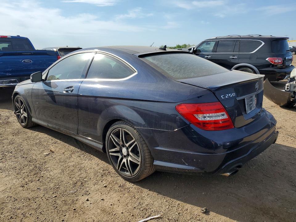 2014 Mercedes-benz C-klasse VIN WDDGJ4HB7EG162964 COPART salvage auction — REAR END, Il - Salvage Certificate, sold $550 on 2026-07-23 (photo 2)