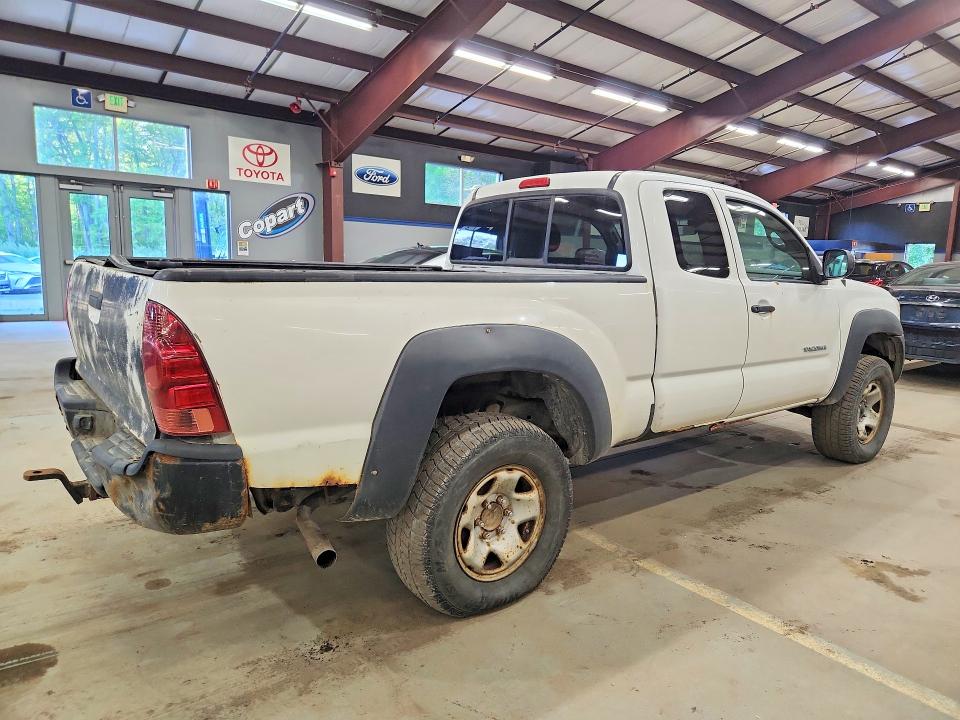 2006 Toyota Tacoma VIN 5TEUX42N46Z207724 COPART salvage auction — MINOR DENT/SCRATCHES, VT - CERTIFICATE OF TITLE, sold $4,400 on 2026-07-31 (photo 3)