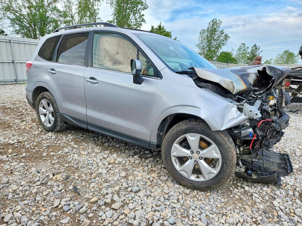 2015 Subaru Forester VIN JF2SJAHC5FH439247 COPART salvage auction — FRONT END, MI - CERT OF TITLE-SALVAGE VEHICLE, sold $350 on 2026-07-02 (photo 4)