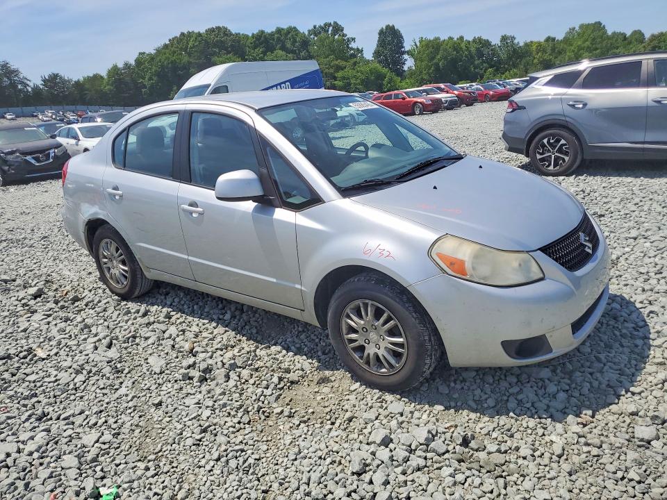 2012 Suzuki VIN JS2YC5A37C6303784 COPART salvage auction — SIDE, Nc - Salvage Certificate Of Title, sold $625 on 2026-07-08 (photo 4)