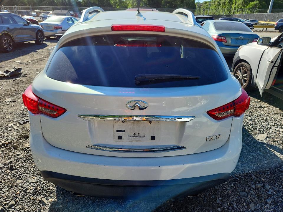 2013 Infiniti Fx VIN JN8CS1MW5DM173110 COPART salvage auction — MINOR DENT/SCRATCHES, Id - Salvage Certificate Of Title, sold $2,700 on 2026-07-17 (photo 6)