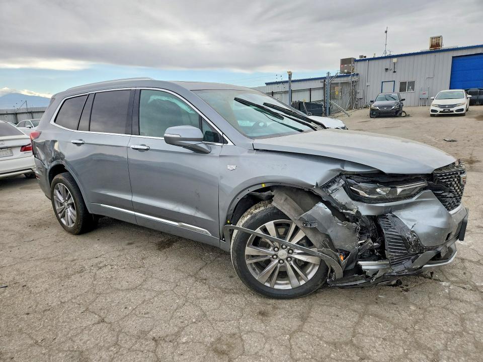 2023 Cadillac Xt6 VIN 1GYKPCRS2PZ171763 COPART salvage auction — FRONT END, Ca - Salvage Certificate, sold $5,600 on 2026-07-17 (photo 4)