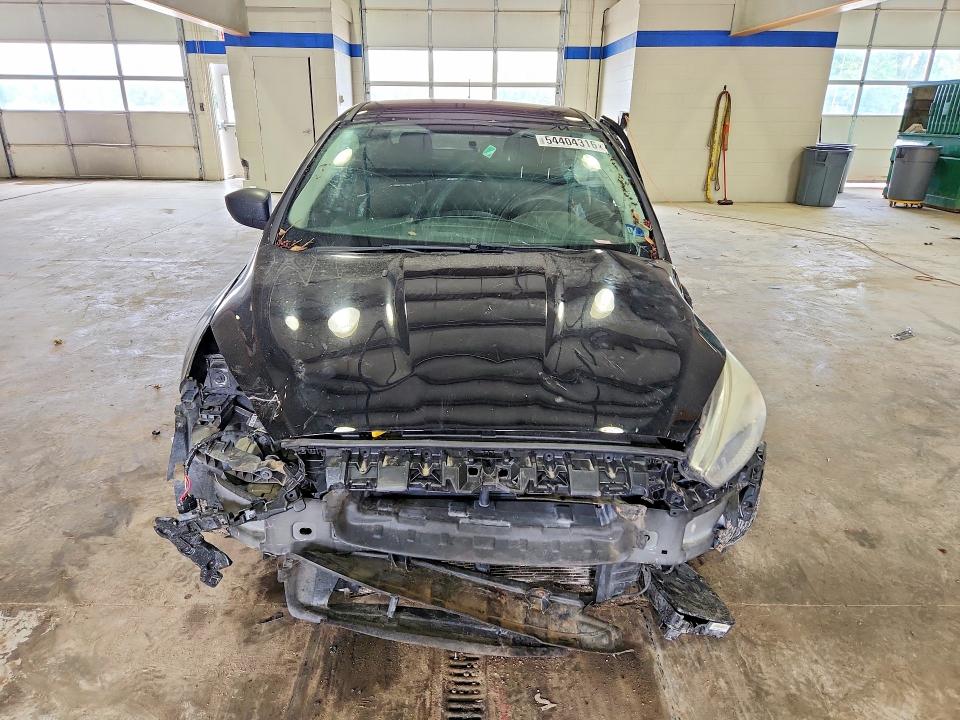 2017 Ford VIN 1FADP3E27HL324281 COPART salvage auction — SIDE, VA - CERT OF TITLE - SALVAGE, sold $275 on 2026-07-02 (photo 5)