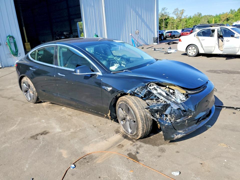 2019 Tesla Model 3 VIN 5YJ3E1EB4KF208563 COPART salvage auction — FRONT END, Fl - Cert Of Title Slvg Rebuildable, sold $4,750 on 2026-07-06 (photo 4)