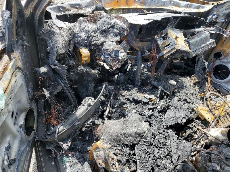 2011 Hyundai Santa fe VIN 5XYZG3AB4BG024075 COPART salvage auction — BURN, Md - Cert Of Salvage > 75% Damage, sold $250 on 2026-07-13 (photo 8)