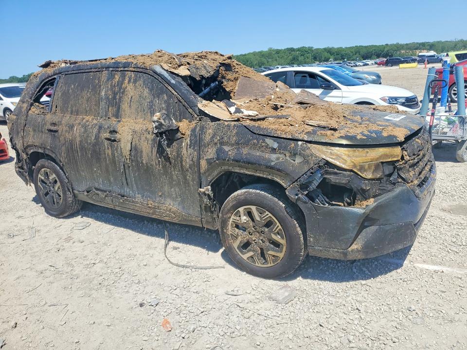 2025 Subaru Forester VIN JF2SLDDCXSH588927 COPART salvage auction — BURN, Ks - Cert Of Title-Salvage, sold $1,800 on 2026-07-16 (photo 4)