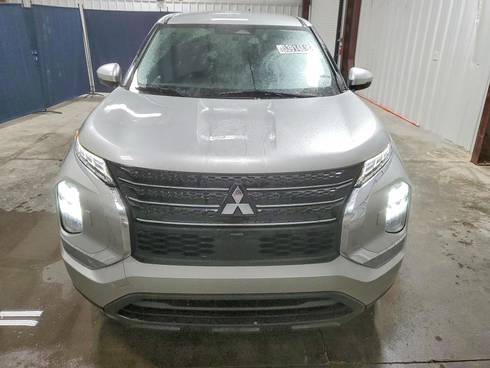 2022 Mitsubishi Outlander VIN JA4J4TA85NZ045219 COPART salvage auction — MINOR DENT/SCRATCHES, KY - CERTIFICATE OF TITLE, sold $6,900 on 2026-07-09 (photo 5)
