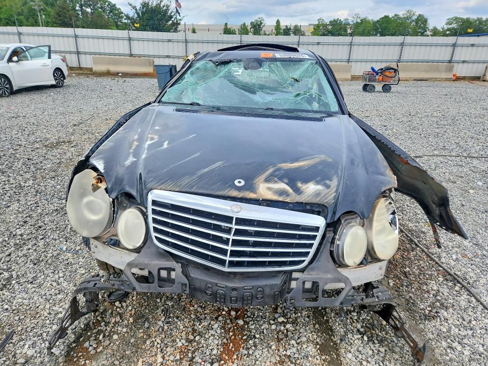 2009 Mercedes-benz E-klasse VIN WDBUF56X09B389160 COPART salvage auction — ROLLOVER, Sc - Cert Of Title-Salvage, sold $175 on 2026-07-06 (photo 5)