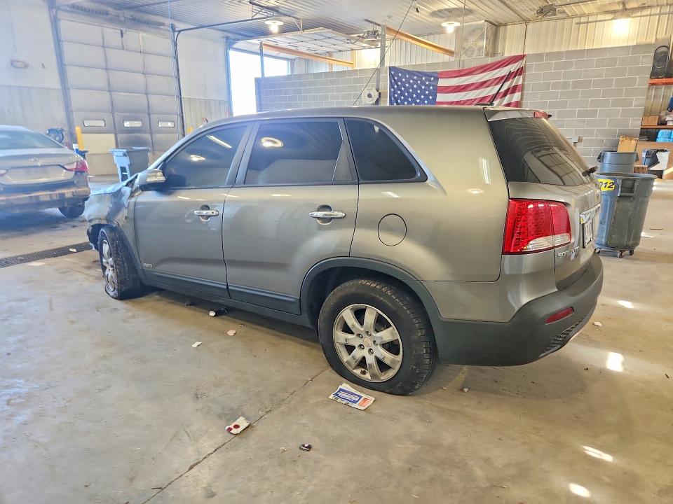 2011 Kia Sorento VIN 5XYKTCA19BG019457 COPART salvage auction — ENGINE BURN, MO - SALVAGE CERTIFICATE OF TITLE, sold $70 on 2026-07-28 (photo 2)
