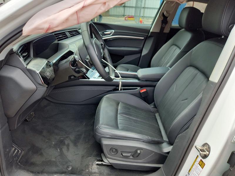 2022 Audi E-tron VIN WA12ABGE4NB009387 COPART salvage auction — FRONT END, Fl - Cert Of Title Slvg Rebuildable, sold $10,900 on 2026-07-24 (photo 7)