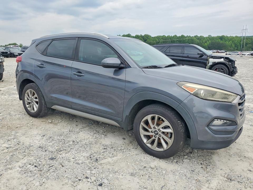 2017 Hyundai VIN KM8J33A43HU330133 COPART salvage auction — MINOR DENT/SCRATCHES, Ga - Certificate Of Title, sold $3,150 on 2026-07-22 (photo 4)