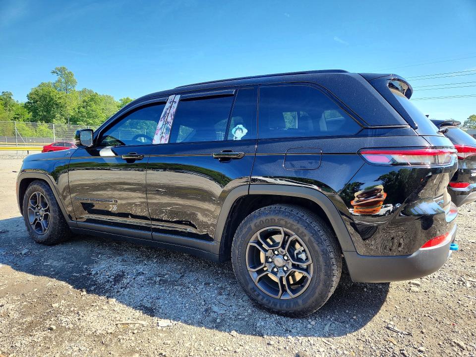 2024 Jeep Cherokee VIN 1C4RJYC60R8942910 COPART salvage auction — FRONT END, MD - CERT OF SALVAGE > 75% DAMAGE, sold $18,600 on 2026-07-31 (photo 2)