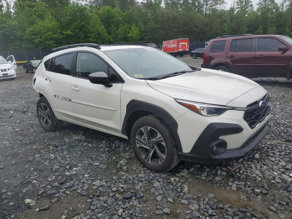 2025 Subaru Xv VIN JF2GUHDC5S8264133 COPART salvage auction — REAR END, Md - Cert Of Salvage > 75% Damage, sold $9,600 on 2026-07-31 (photo 4)