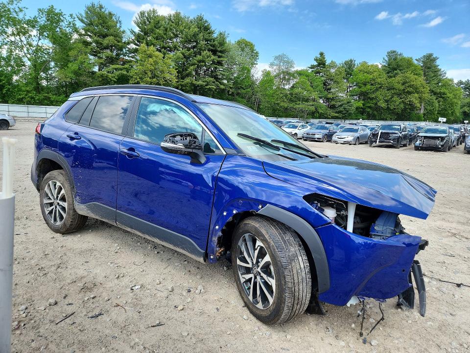 2022 Toyota VIN 7MUDAABG0NV006230 COPART salvage auction — FRONT END, MA - CERT OF TITLE-SALVAGE, sold $4,600 on 2026-07-27 (photo 4)