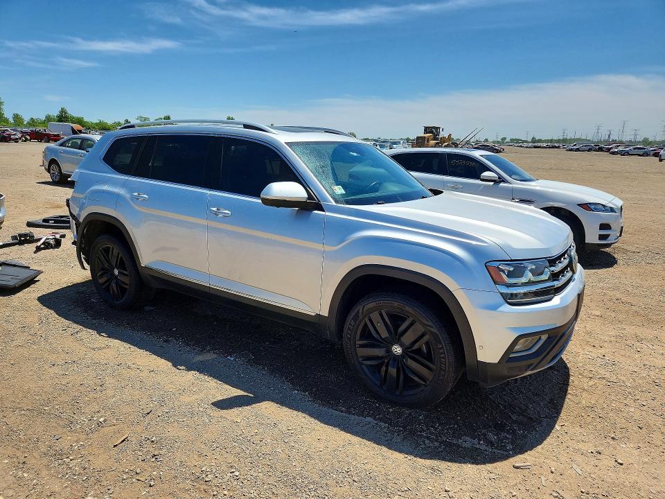 2019 Volkswagen Atlas VIN 1V2NR2CA7KC567513 COPART salvage auction — REAR END, IL - SALVAGE CERTIFICATE, sold $5,300 on 2026-09-08 (photo 4)