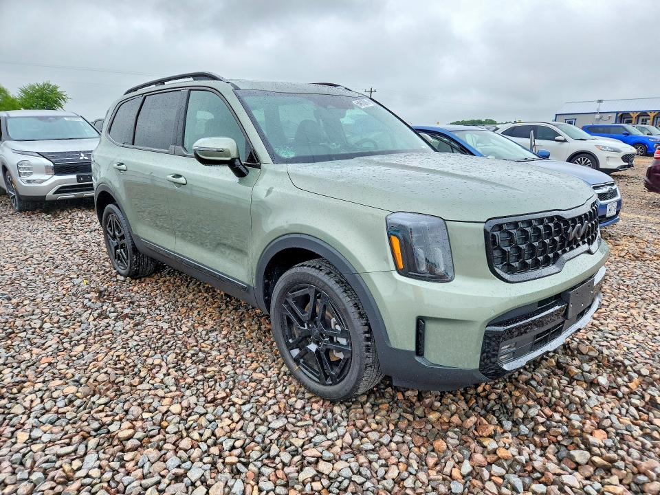 2025 Kia Telluride VIN 5XYP5DGC8SG670688 COPART salvage auction — HAIL, Mo - Salvage Certificate Of Title, sold $22,700 on 2026-07-27 (photo 4)