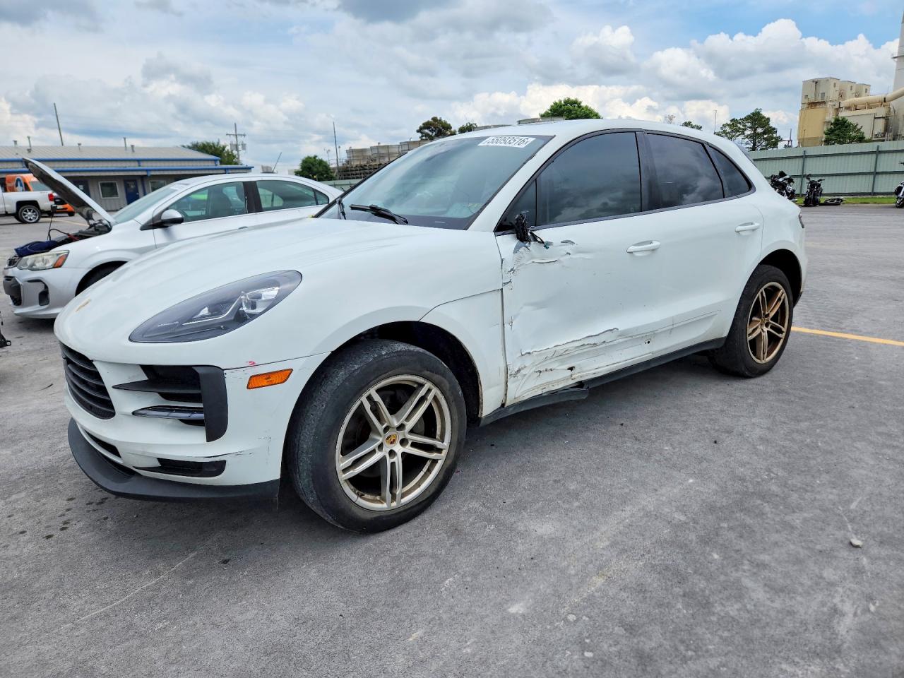 2019 Porsche Macan VIN WP1AA2A52KLB04819 COPART salvage auction — Side, MO - CERT OF TITLE-REPOSSESSED, sold $10,500 on 2026-07-01 (photo 1)