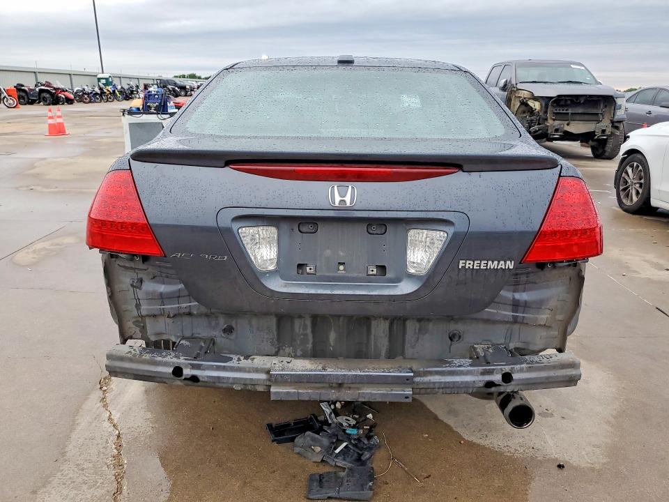 2007 Honda Accord VIN 1HGCM56807A151664 COPART salvage auction — REAR END, TX - SALVAGE VEHICLE TITLE, sold $225 on 2026-07-09 (photo 6)