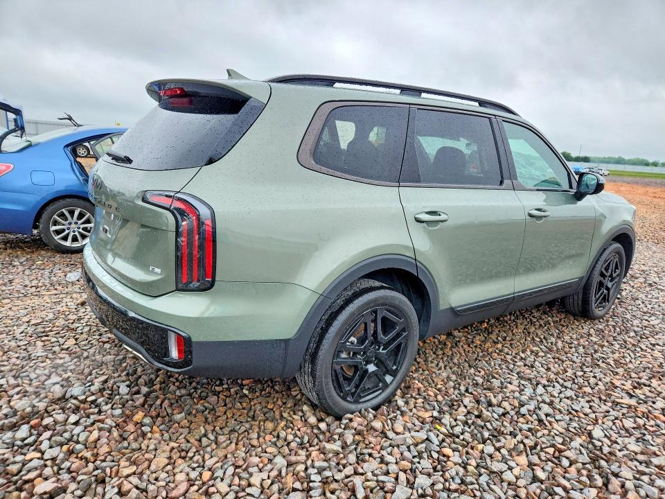 2025 Kia Telluride VIN 5XYP5DGC8SG670688 COPART salvage auction — HAIL, Mo - Salvage Certificate Of Title, sold $22,700 on 2026-07-27 (photo 3)