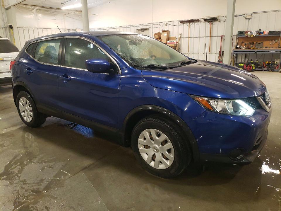 2017 Nissan Rogue VIN JN1BJ1CR7HW106527 COPART salvage auction — REAR END, Mn - Cert Of Title-Prior Salvage, sold $2,800 on 2026-07-13 (photo 4)