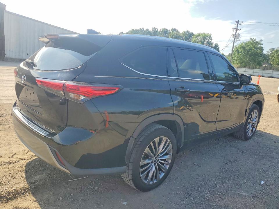 2021 Toyota Highlander VIN 5TDFZRAH9MS078594 COPART salvage auction — WATER/FLOOD, La - Cert Of Title-Salvage, sold $9,700 on 2026-07-24 (photo 3)