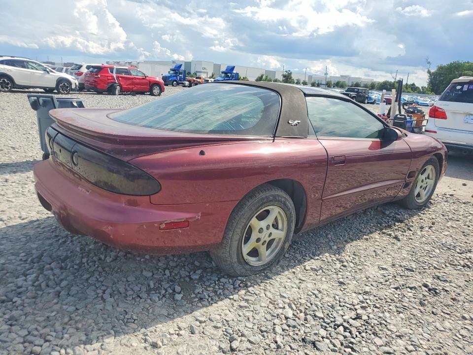 2001 Pontiac Firebird VIN 2G2FS22K012126572 COPART salvage auction — MINOR DENT/SCRATCHES, Fl - Cert Of Title Slvg Rebuildable, sold $425 on 2026-07-08 (photo 3)