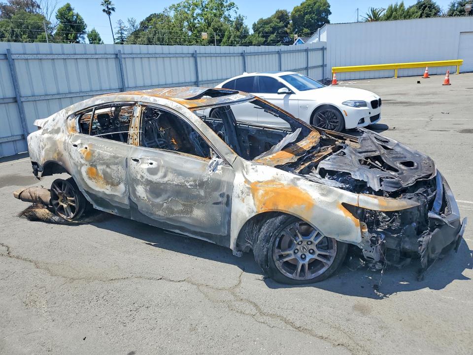 2009 Acura Tl VIN 19UUA86289A000455 COPART salvage auction — BURN, Ca - Non-Repairable Vehicle Cert, sold $10 on 2026-07-31 (photo 4)