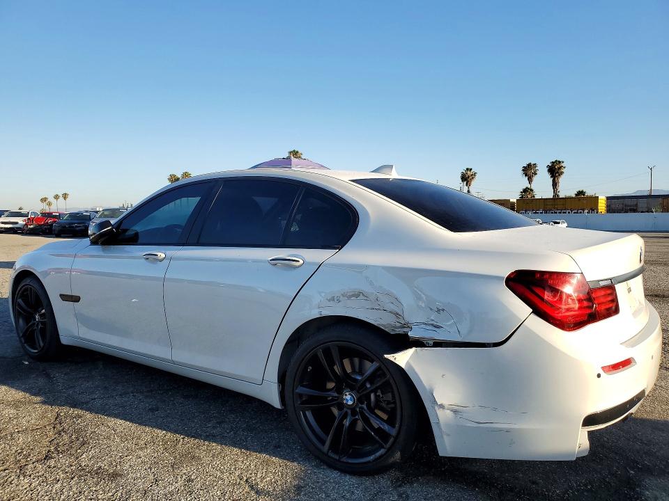 2013 BMW 7er VIN WBAYA6C50DC995312 COPART salvage auction — REAR END, Id - Salvage Certificate Of Title, sold $4,200 on 2026-07-02 (photo 2)
