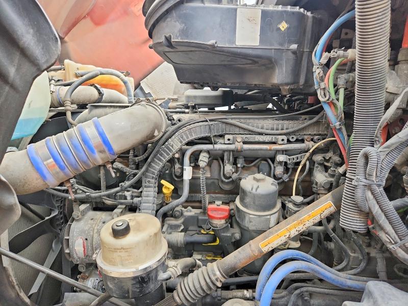 2019 K&w T680 VIN 1XKYDP9X7KJ367575 COPART salvage auction — SIDE, TX - SALVAGE VEHICLE TITLE (P), sold $7,200 on 2026-07-09 (photo 7)